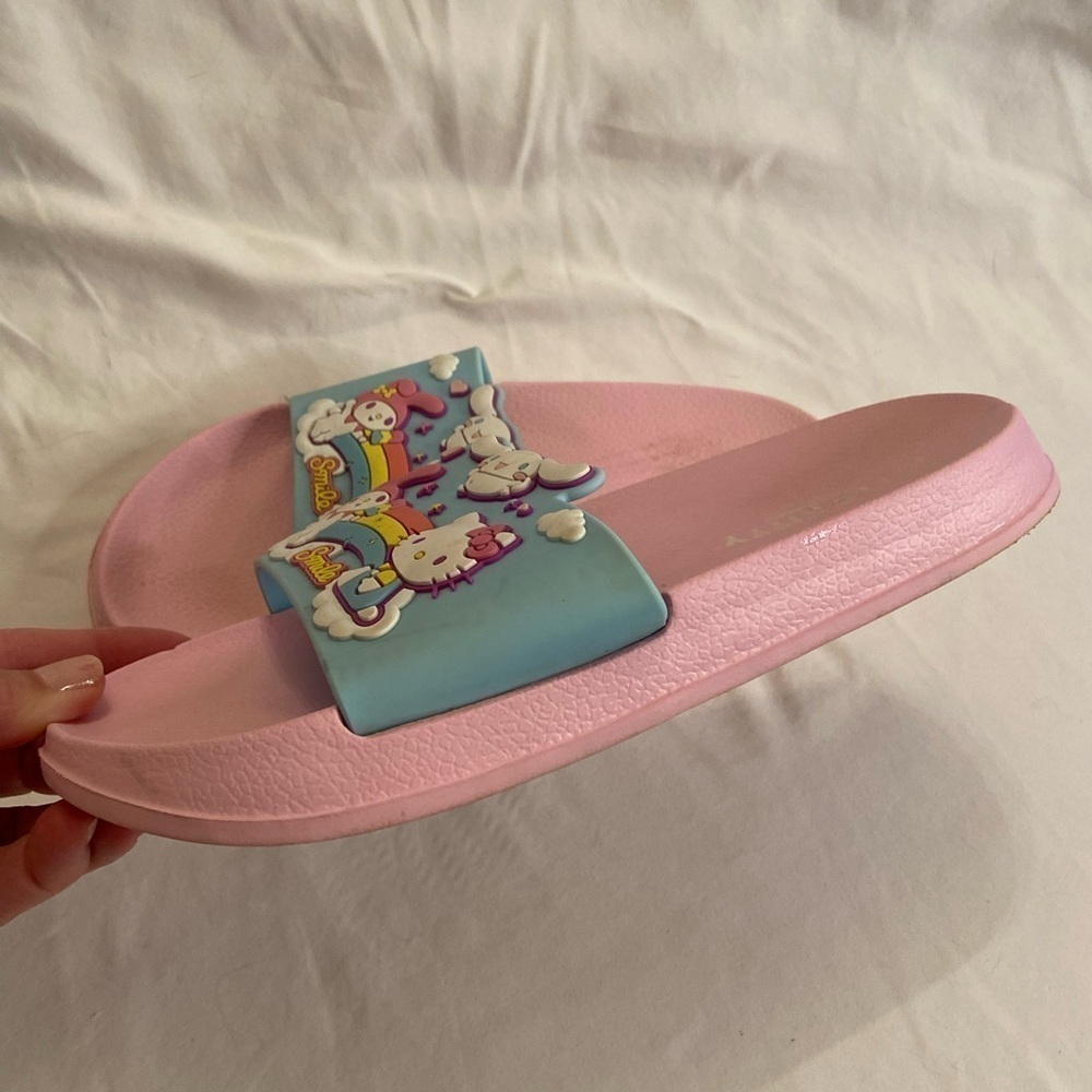 🩵 Hello Kitty and Friends by Sanrio slide pink sandals size 35-36 - Picture 5 of 7